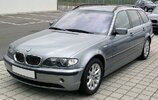 800px-BMW_E46_Touring_front_20080612.jpg