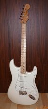 Fender_Squier Forum 003.JPG