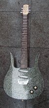 17-Danelectro-Longhorn-Guitarlin-90s.jpg