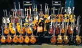 Slash_GuitarCollection.jpg