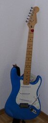 fenderamstrat.jpg