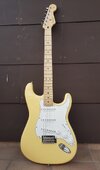 - Player Stratocaster SSS