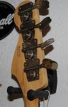 Fender Jazz Bass (Kopfplatte, back).jpg