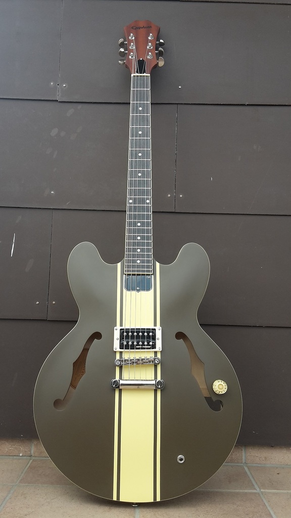 ES-333 Tom Delonge