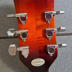 Headstock Rückseite.jpg