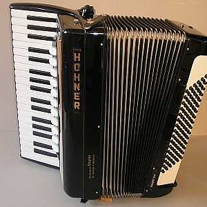 HOHNER FAVORITE.jpg