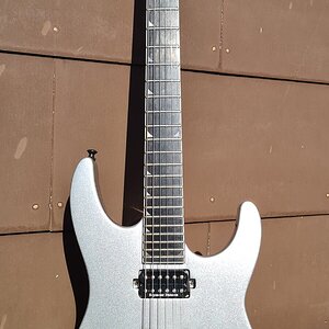 Jackson SL2 Pro Soloist 01_K.jpg