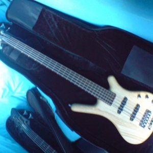 Warwick Corvette Std. 5 string