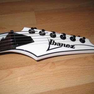 Ibanez VBT700 WH