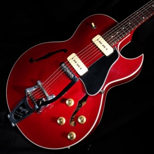 Gibson ES 135 mit P90 und Bigsby