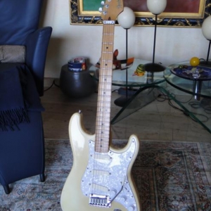 Fender US Strat, 1990, with EMG DG 20 PU's