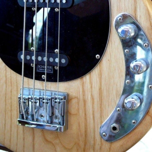 Framus Nashville Schraubhals MM-Style, Rio-Grande Powerbucker und tapped Schecter(Monstertone) von 1977 als Bridge PU, Esche Korpus, geölt