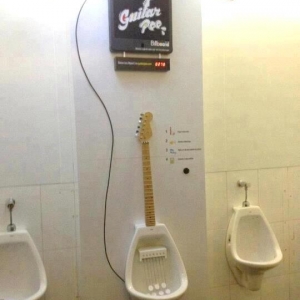 Guitar Pee