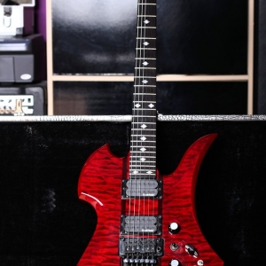 B.C. Rich Mockingbird ST Slash