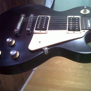 Gibson Les Paul Studio 50s Tribute Satin Ebony