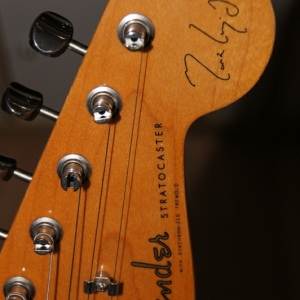 Mark Knopfler Signature