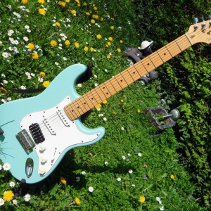 Fender Stratocaster 1996 alla Green Day mit schrägem SH4 im Steg :)