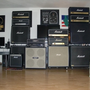 Wall of Amp's