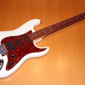 Squier Strat Bullet gepimpt 01