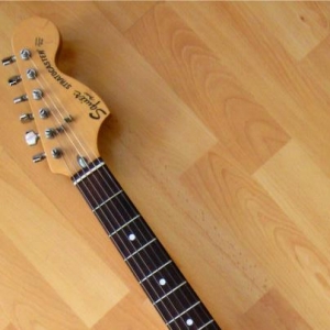 Squier Stratocaster Headstock