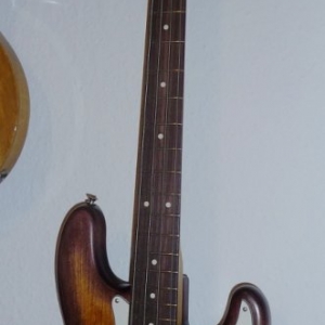 Fender Precision Bass