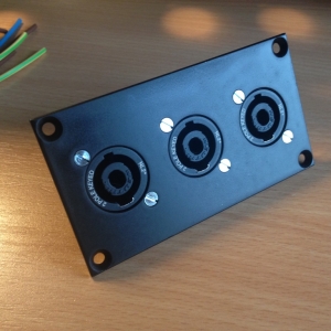 Anschlussblende Speaker