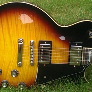 Epiphone Les Paul Tribute Plus