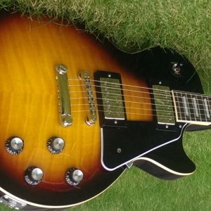 Epiphone Les Paul Tribute Plus