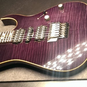 IBANEZ J-CUSTOM 8270 Korpusdraufsicht Gut