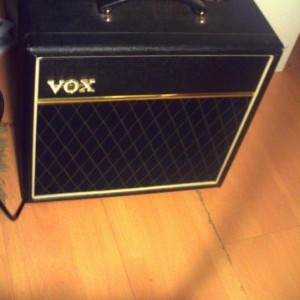 Vox Pathfinder 15 R