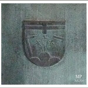 06-35_20161021_112300 MP P1280658a1 Adelheid Glocke Wappen