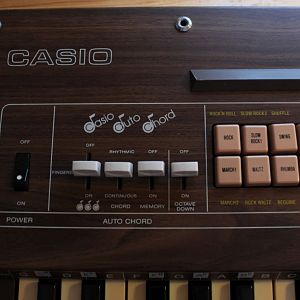 Casio-casiotone-401-09