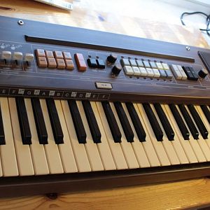 Casio-casiotone-401-03