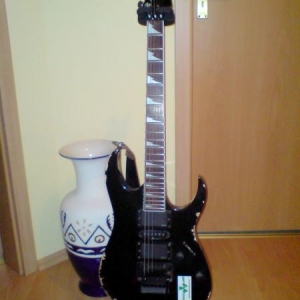 Ibanez GRG 170 mit 2x EMG 81