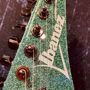 01IBANEZ_RG421MSP3