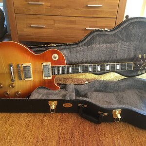 Les Paul CS