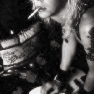 Duff McKagan... Hot... Mehr muss frau nicht sagen