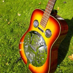 Hohner Resonator