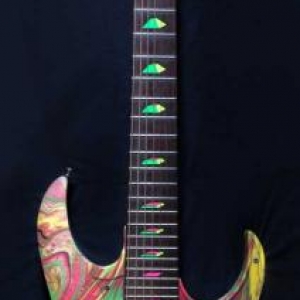 Ibanez UV77MC