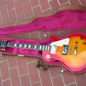 Epiphone im Koffer