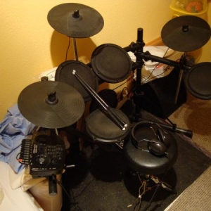 Mein e-Drumset zum üben Daheim