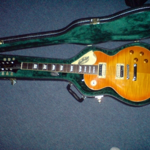 Trans Amber mit Wilkinson Humbuckers