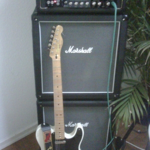 Blackstar HT 5 mit den zwei Marshall Haze Cabs