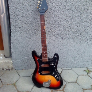 Gitarre Front