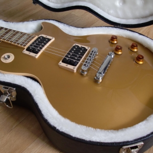 Slash USA Les Paul Goldtop