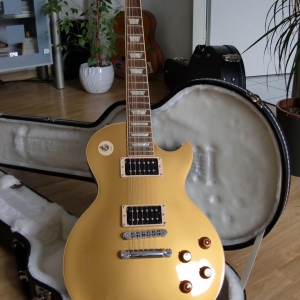 Slash USA Les Paul Goldtop