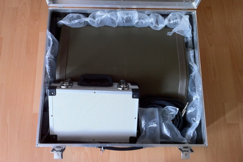 02 Flightcase Gepackt