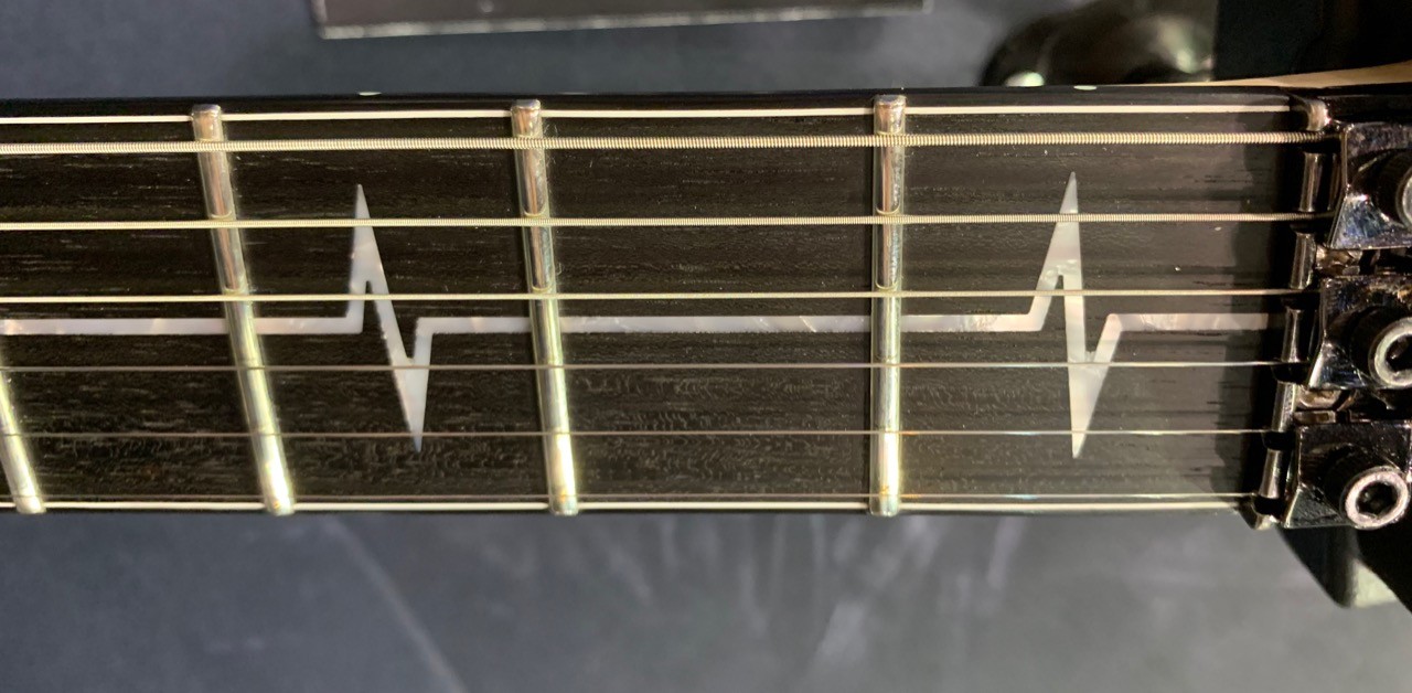 08IBANEZ_Signature_10