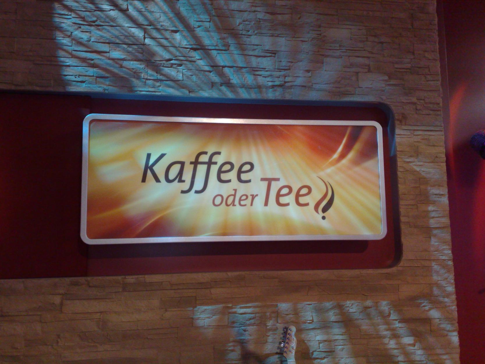 10.06.2011
Danke an das tolle Team von "Kaffee oder Tee?" und die super Betreuung!!