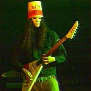 Buckethead mit seiner KFC Jackson...